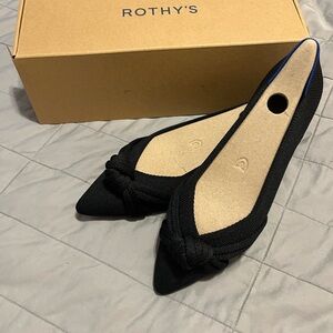 NEW IN BOX- Rothy's Black The Knot Point II Women's Flats